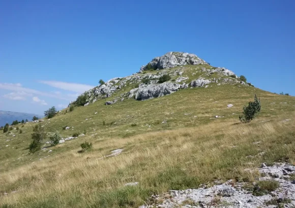 Oganizira se uspon na Žrvanj na Dinari